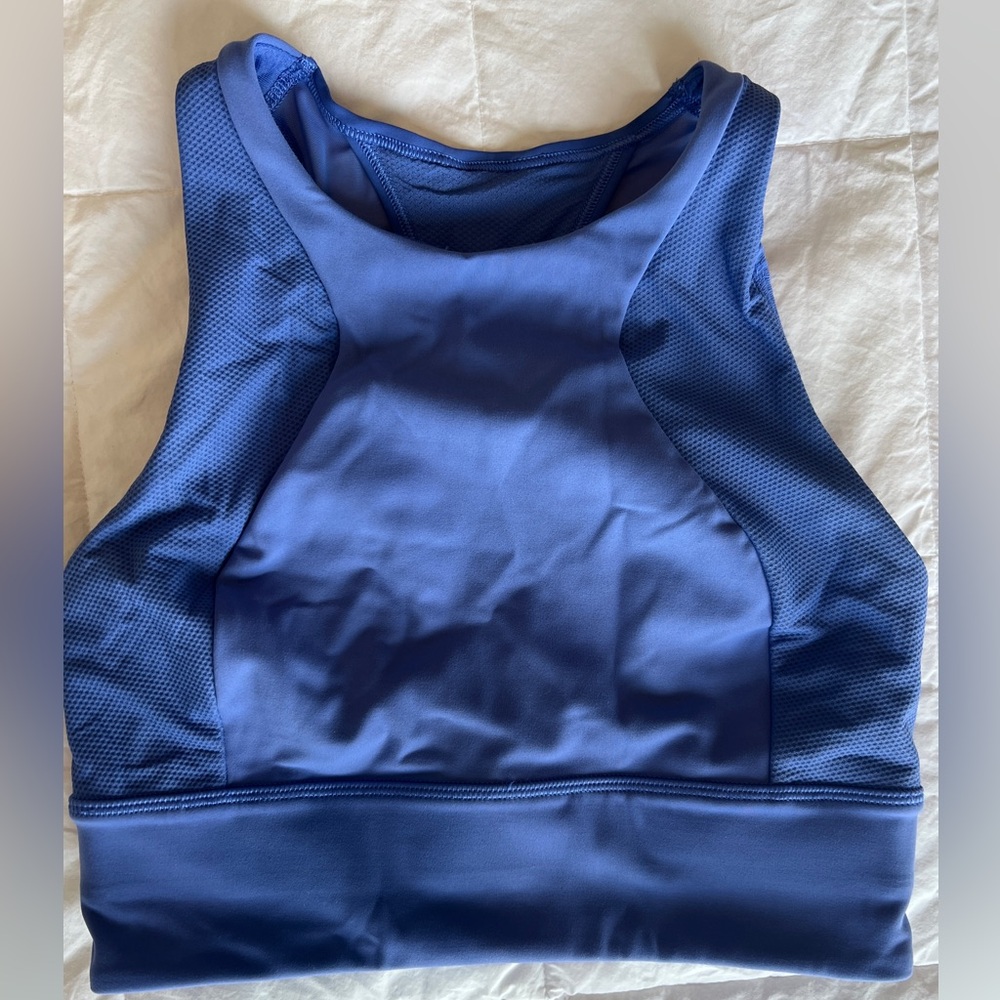 Lululemon Everlux High Neck Train Bra Wild Indigo Sz 6
*Medium Support C/D Cup* - Picture 6 of 8